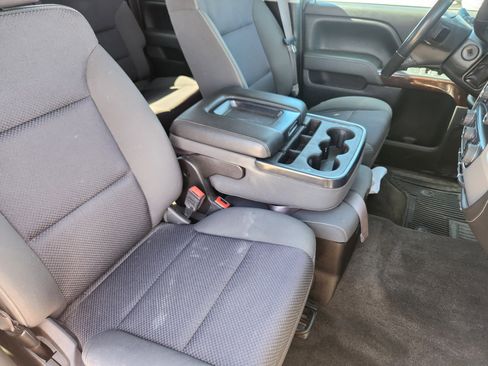 Used 2017 GMC Sierra 1500 SLE w/ SLE Value Package image 10