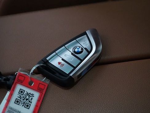 Used 2023 BMW 540i xDrive w/ M Sport Package AWD/4WD image 35