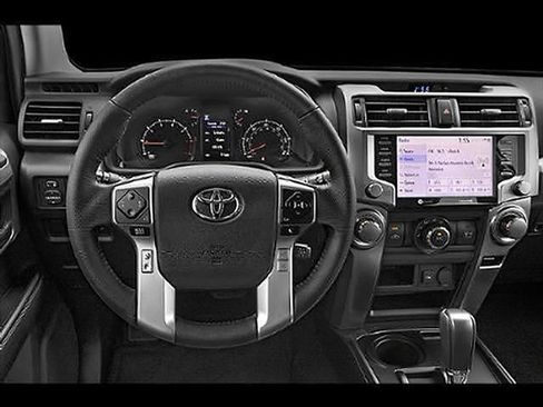 Used 2024 Toyota 4Runner SR5 AWD/4WD image 39