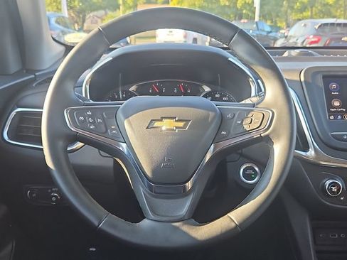 Used 2024 Chevrolet Equinox LT FWD image 14