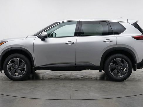 Used 2025 Nissan Rogue SV FWD image 5