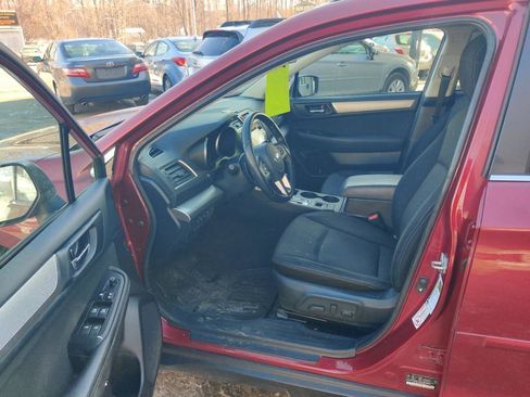 Used 2015 Subaru Outback 2.5i Premium image 11