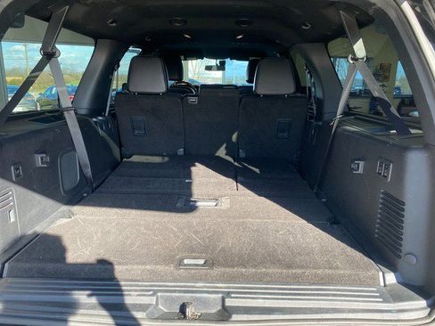 Used 2015 Lincoln Navigator L L image 17