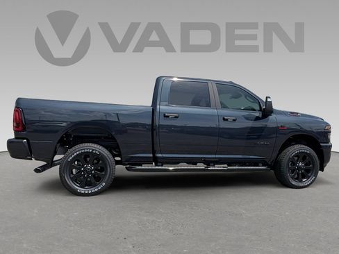 New 2026 RAM 2500 Big Horn AWD/4WD image 6