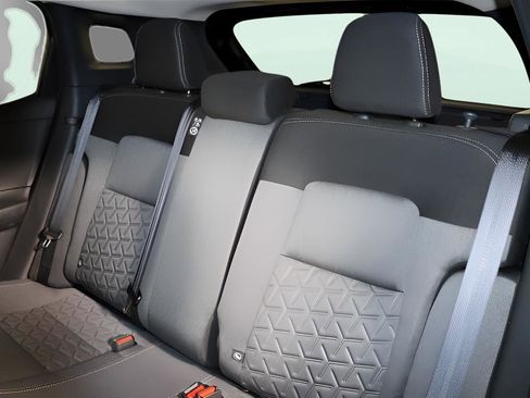 Used 2025 Nissan Kicks SV w/ SV Premium Package FWD image 13