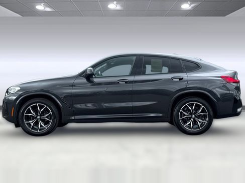 Used 2025 BMW X4 xDrive30i AWD/4WD image 2