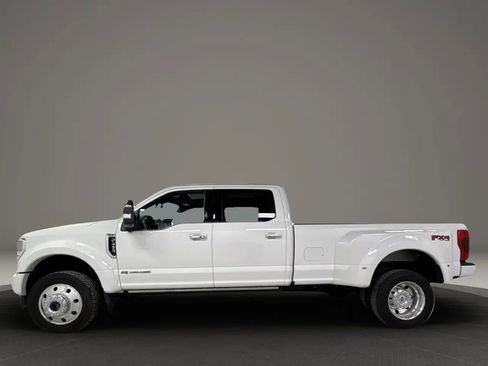 Used 2022 Ford F450 Platinum w/ FX4 Off-Road Package AWD/4WD image 2