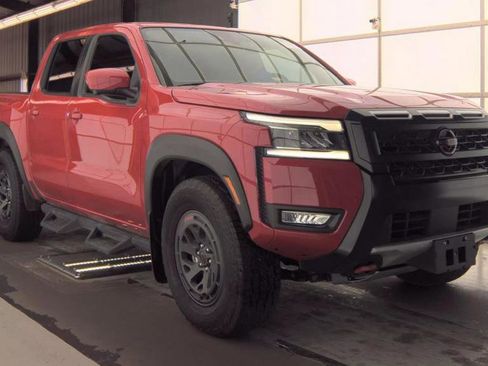 Used 2025 Nissan Frontier PRO-4X w/ Pro Premium Package image 1