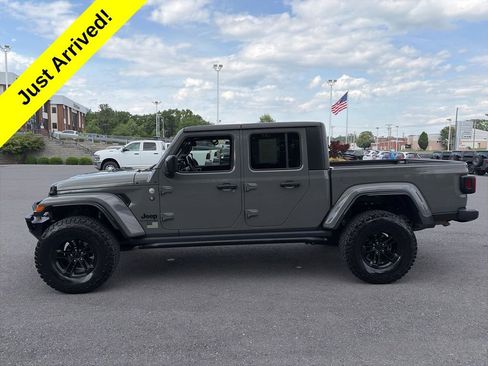 Used 2020 Jeep Gladiator Sport w/ Quick Order Package 24S AWD/4WD image 6