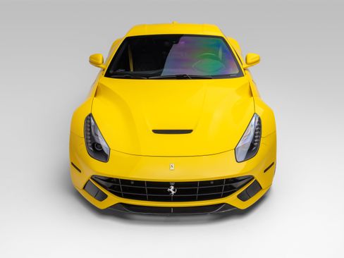 Certified 2017 Ferrari F12 Berlinetta RWD image 7