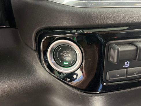 Certified 2024 Chevrolet Silverado 1500 High Country w/ High Country Premium Package AWD/4WD image 29