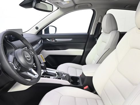 New 2025 MAZDA CX-5 AWD 2.5 S w/ Premium Plus Pkg image 13