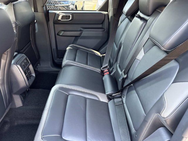 New 2026 Ford Bronco Outer Banks AWD/4WD image 18