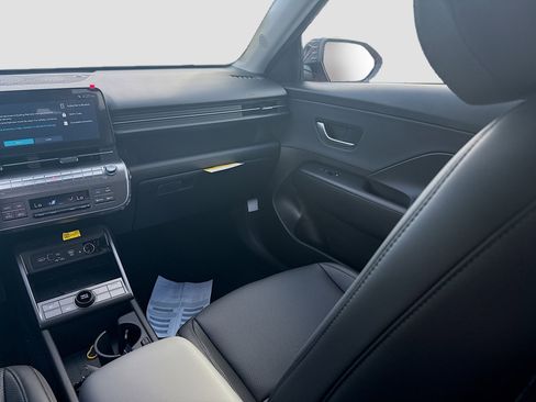 New 2026 Hyundai Kona SEL Premium FWD image 16