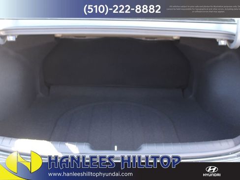 New 2025 Hyundai Elantra SEL image 10
