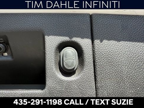 Used 2019 GMC Yukon Denali image 18