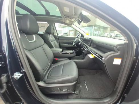 New 2026 Hyundai Tucson Limited image 17