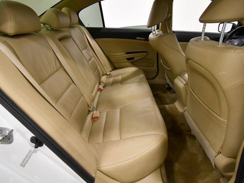 Used 2011 Honda Accord SE image 15