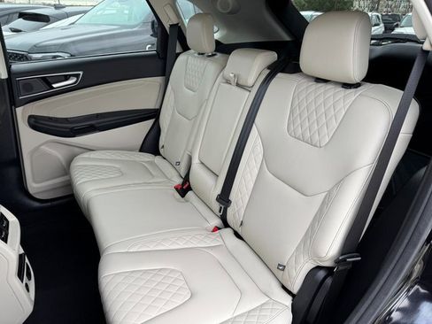 Certified 2024 Ford Edge Titanium image 16