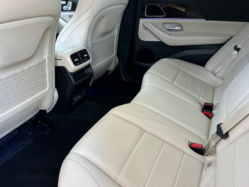 Certified 2025 Mercedes-Benz GLE 450e 4MATIC image 26