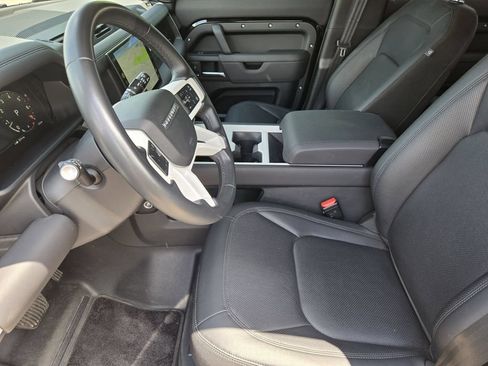 Used 2025 Land Rover Defender 110 S AWD/4WD image 12