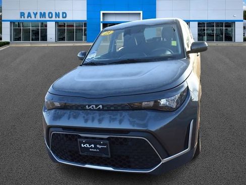 Used 2023 Kia Soul LX w/ LX Technology Package image 7