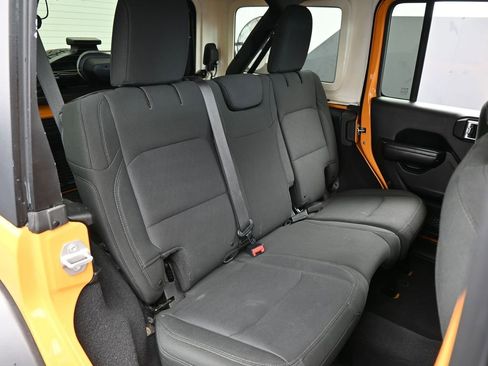 Used 2018 Jeep Wrangler Unlimited Sport S image 42