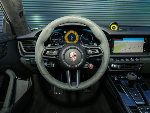 Certified 2025 Porsche 911 Carrera GTS RWD image 26