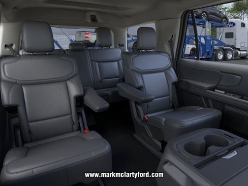 New 2026 Ford Expedition Active RWD image 11