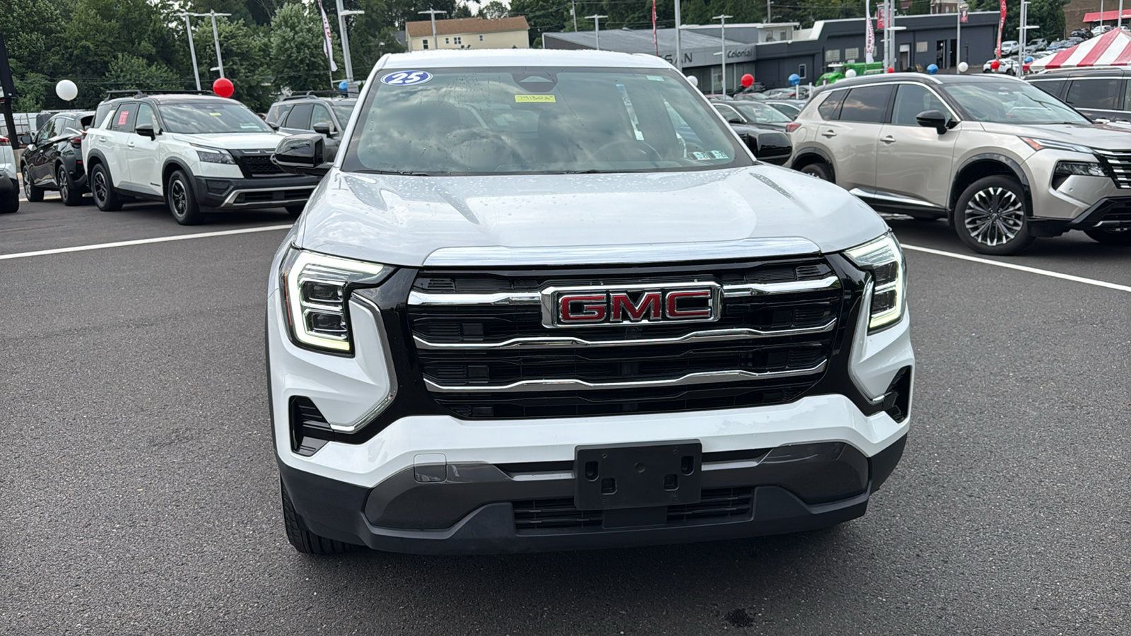 Used 2025 GMC Terrain Elevation AWD/4WD image 2