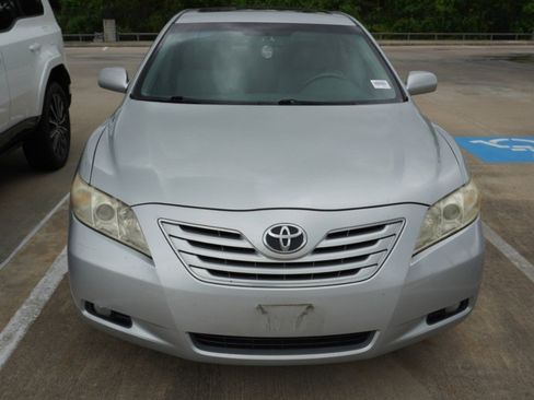 Used 2007 Toyota Camry XLE image 3