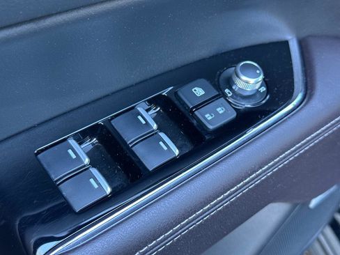 Certified 2025 MAZDA CX-5 Signature image 17