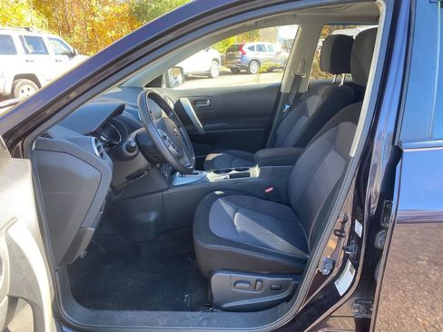 Used 2013 Nissan Rogue SV w/ Premium Pkg image 12