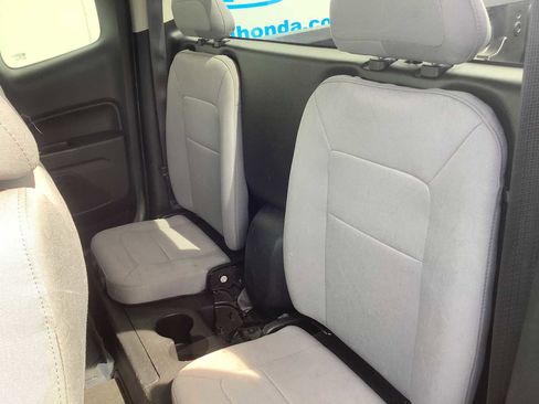 Used 2016 Chevrolet Colorado W/T w/ WT Convenience Package RWD image 13