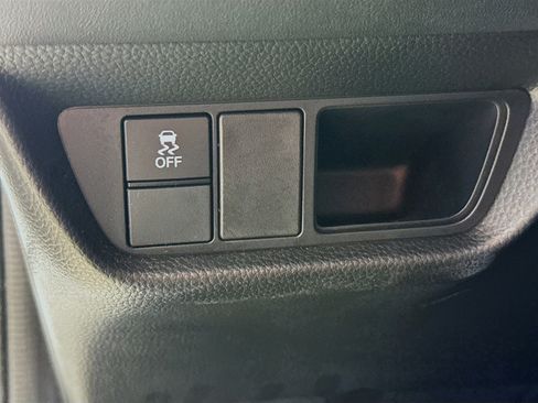 Certified 2024 Honda HR-V EX-L image 9