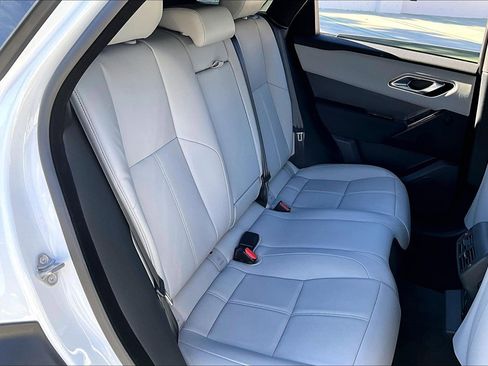 Used 2024 Land Rover Range Rover Velar Dynamic SE image 21