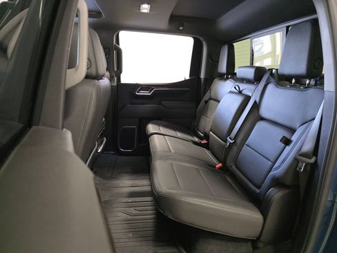 Used 2026 GMC Sierra 1500 Elevation w/ Elevation Premium Package AWD/4WD image 10
