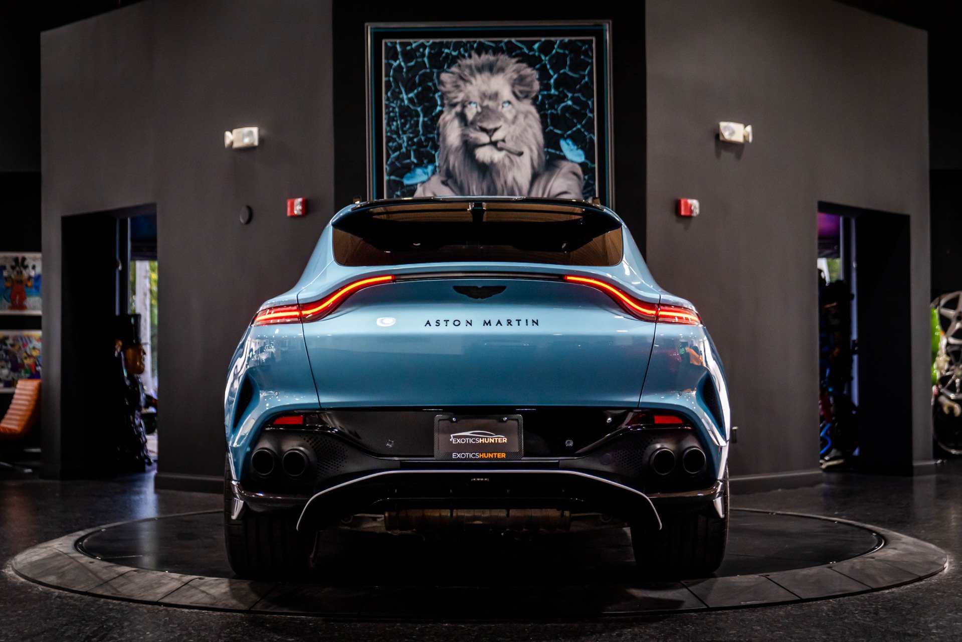 Used 2023 Aston Martin DBX 707 AWD/4WD image 17