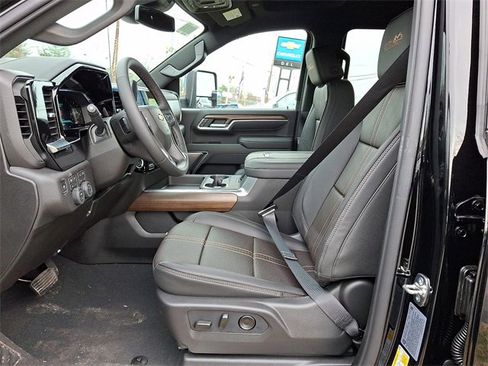 New 2026 Chevrolet Silverado 2500 High Country w/ Z71 Off-Road Package image 9