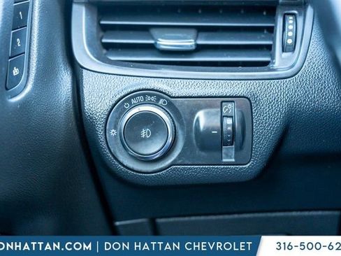 Used 2019 Buick Envision Essence image 16