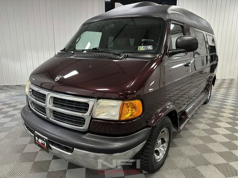 Used 2002 Dodge B1500 image 3