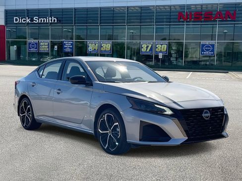 New 2025 Nissan Altima 2.5 SR w/ SR Premium Package image 1