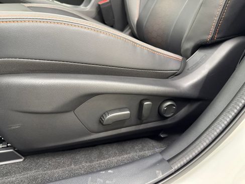 New 2025 Subaru Crosstrek 2.5i Limited image 13