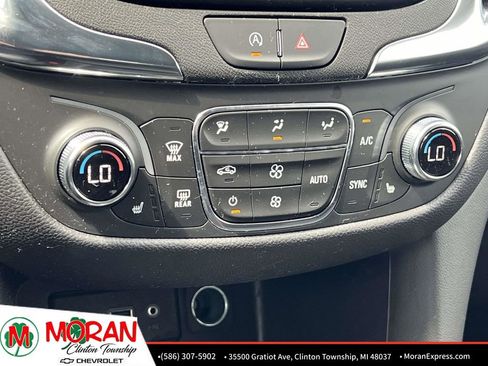 Certified 2024 Chevrolet Equinox LT FWD image 22