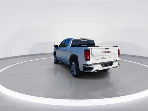 Used 2024 GMC Sierra 1500 Denali w/ Denali Reserve Package AWD/4WD image 9