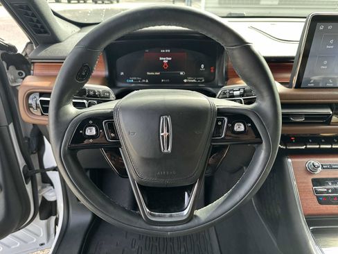 Used 2023 Lincoln Aviator Reserve w/ Equipment Group 201A RWD image 21