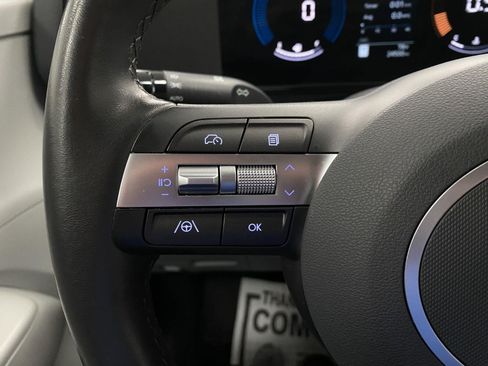 Certified 2025 Hyundai Kona SEL AWD/4WD image 15