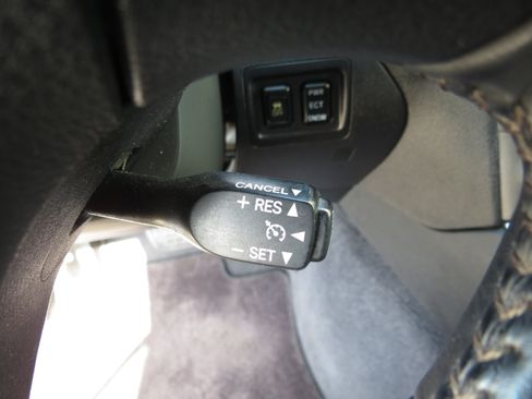 Used 2010 Lexus IS 250C RWD image 35