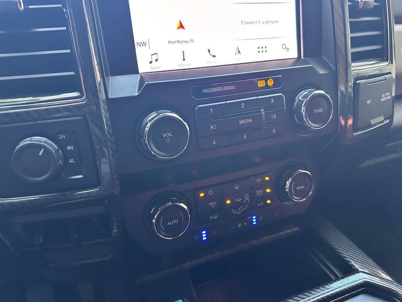 Used 2019 Ford F450 Lariat w/ Lariat Value Package AWD/4WD image 20