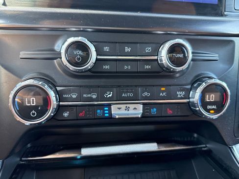 Used 2021 Ford F150 Platinum w/ Equipment Group 701A High image 33